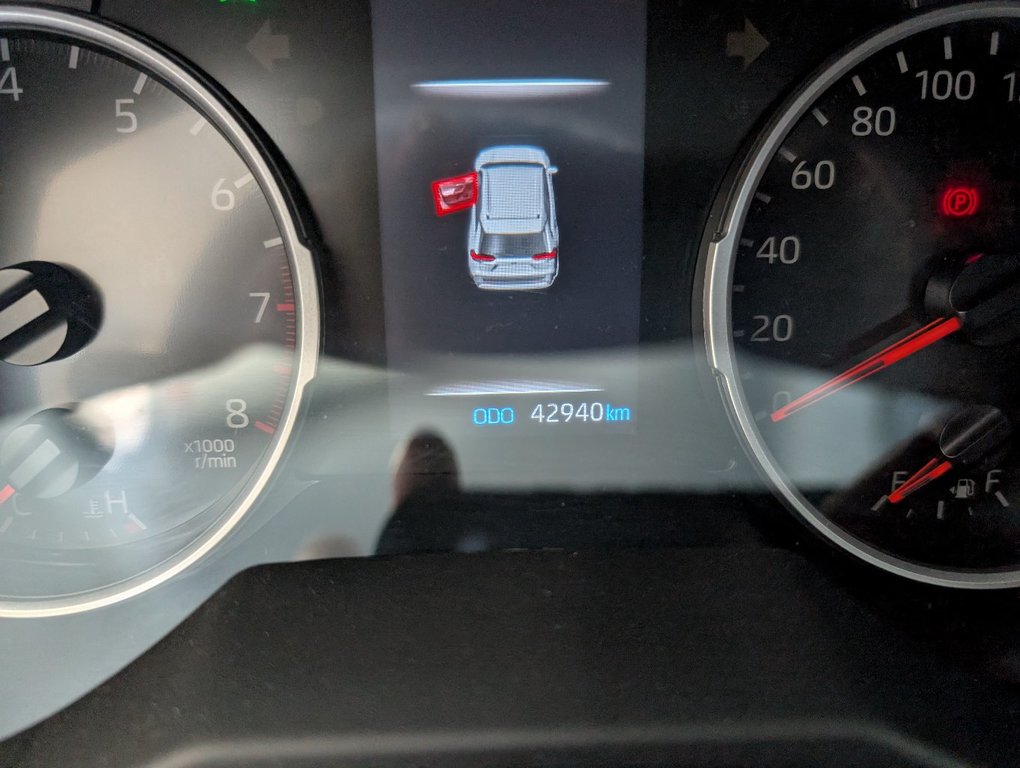 2021 Toyota RAV4 LE AWD in Magog, Quebec - 21 - w1024h768px