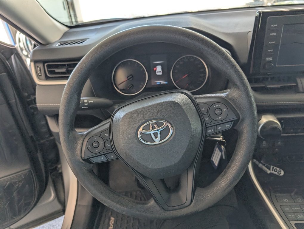 2021 Toyota RAV4 LE AWD in Magog, Quebec - 15 - w1024h768px