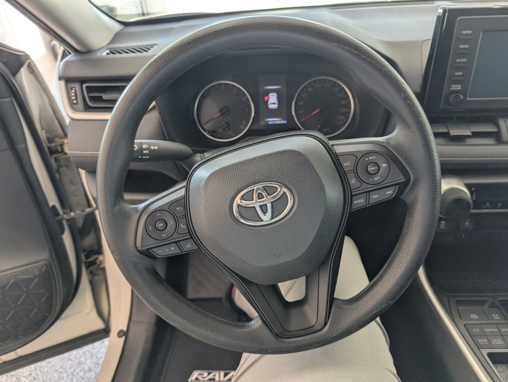2021 Toyota RAV4 LE AWD in Magog, Quebec - 13 - w1024h768px