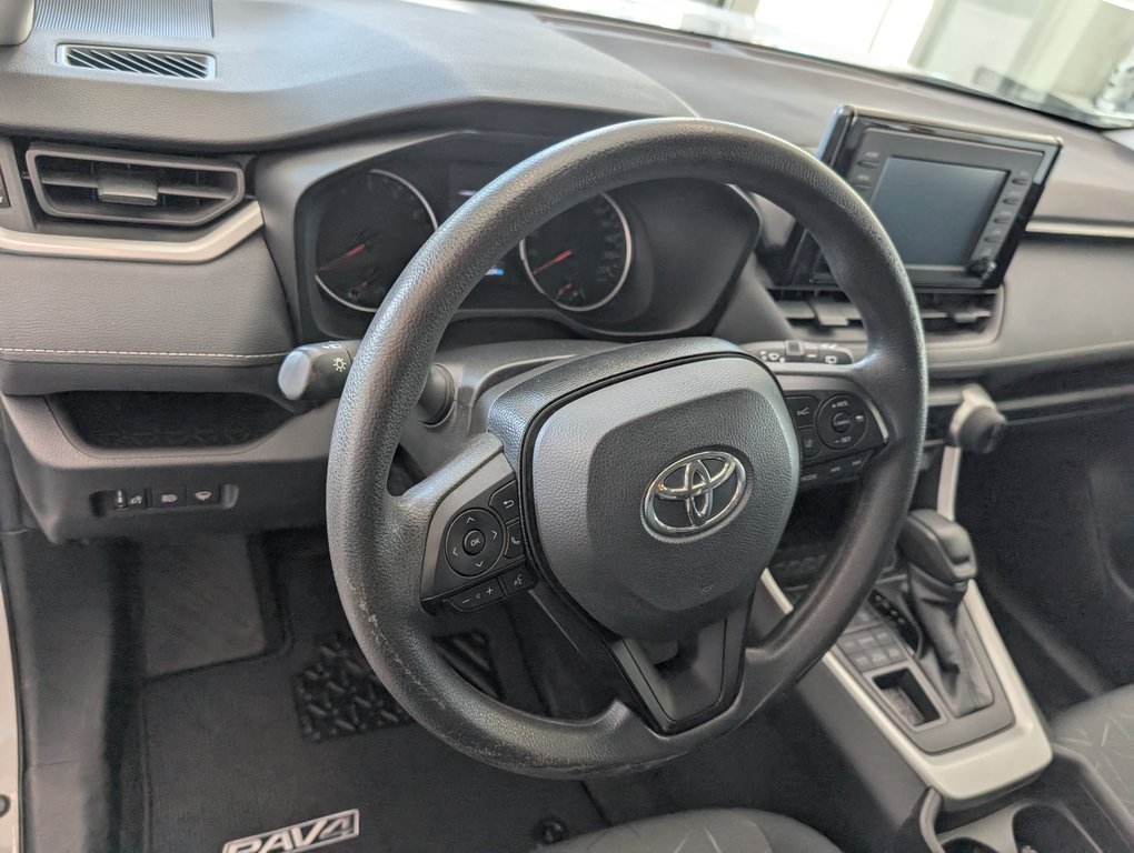 2021 Toyota RAV4 LE AWD in Magog, Quebec - 11 - w1024h768px