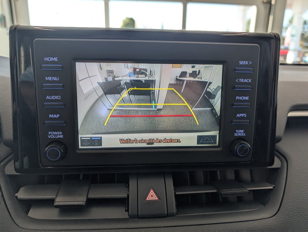 2021 Toyota RAV4 LE AWD in Magog, Quebec - 18 - w1024h768px