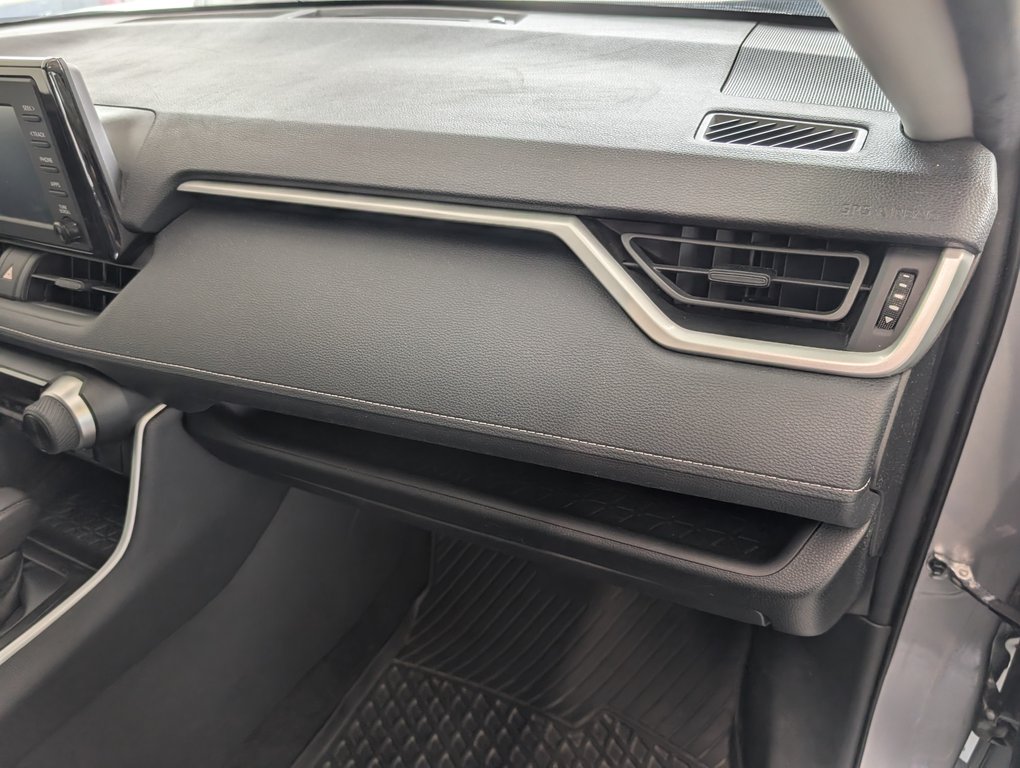 Toyota RAV4 LE, A/C, 2021 à Magog, Québec - 10 - w1024h768px