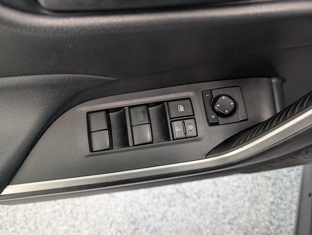 Toyota RAV4 LE, A/C, 2021 à Magog, Québec - 14 - w1024h768px