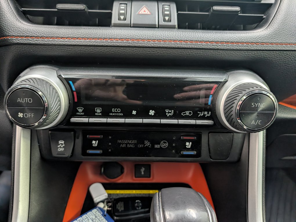 Toyota RAV4 Trail AWD 2021 à Magog, Québec - 14 - w1024h768px