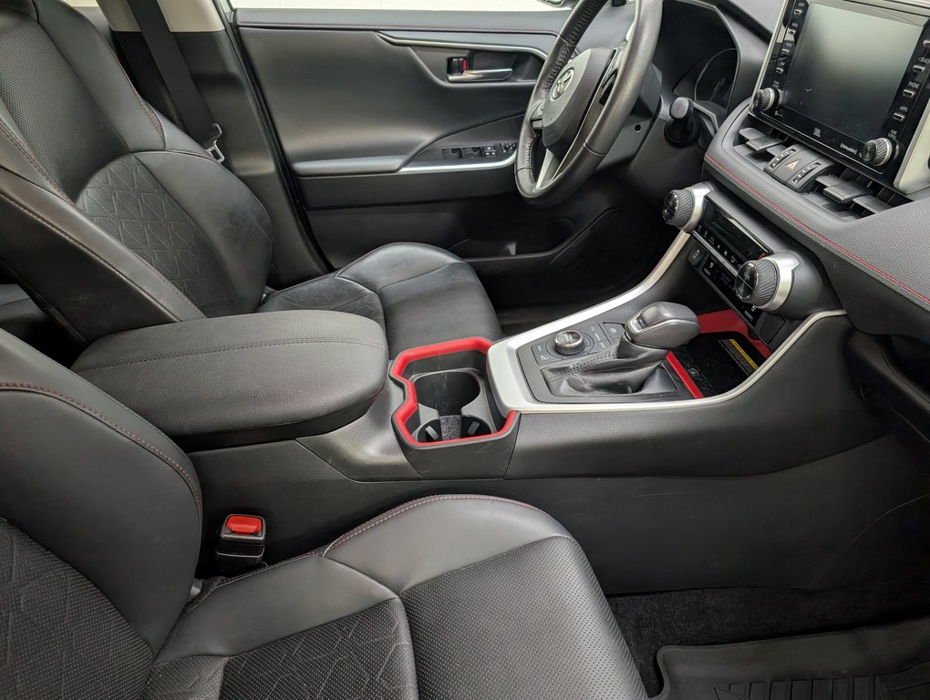 2021 Toyota RAV4 Trail AWD TRD OFF ROAD, in Magog, Quebec - 8 - w1024h768px