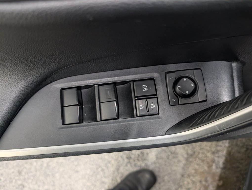 2021 Toyota RAV4 Trail AWD TRD OFF ROAD, in Magog, Quebec - 14 - w1024h768px