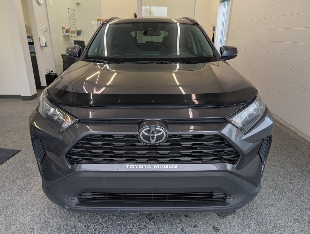 Toyota RAV4 LE AWD 2021 à Magog, Québec - 5 - w1024h768px