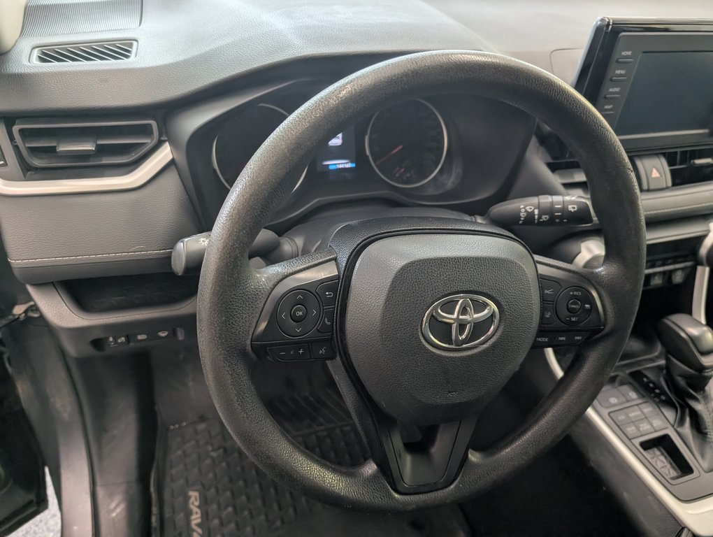Toyota RAV4 LE AWD 2021 à Magog, Québec - 13 - w1024h768px