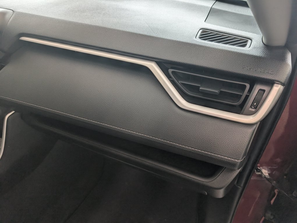 2021 Toyota RAV4 XLE AWD in Magog, Quebec - 9 - w1024h768px