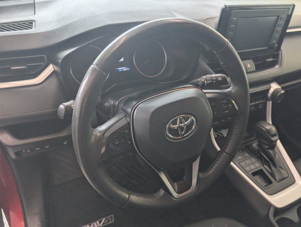2021 Toyota RAV4 XLE AWD in Magog, Quebec - 12 - w1024h768px