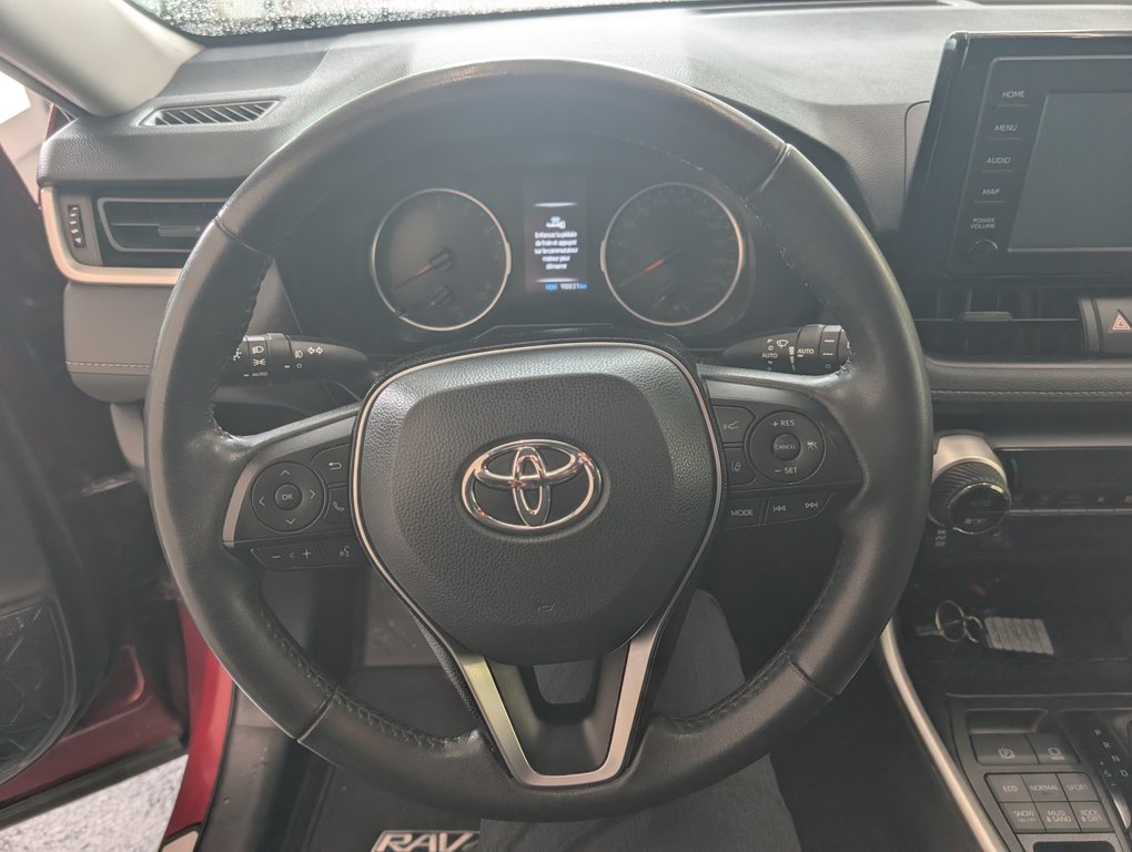 2021 Toyota RAV4 XLE AWD in Magog, Quebec - 15 - w1024h768px