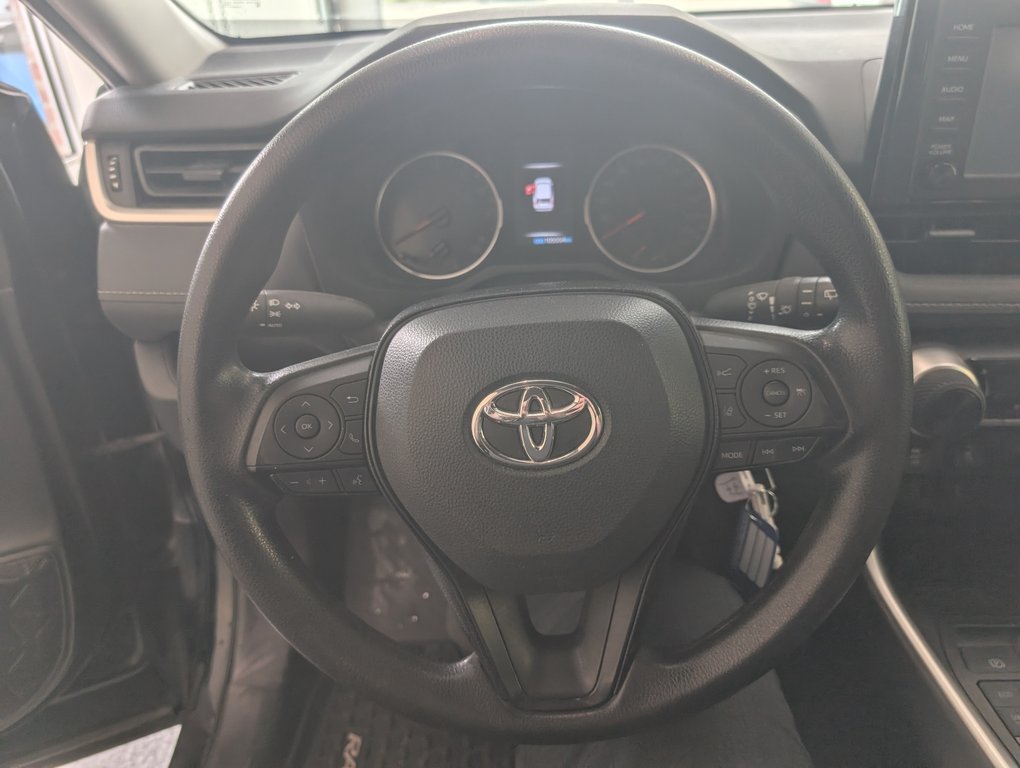 2021 Toyota RAV4 LE AWD, in Magog, Quebec - 13 - w1024h768px