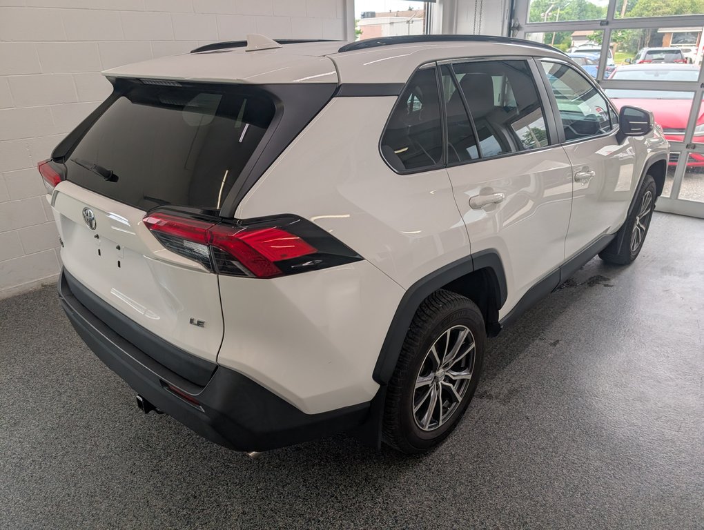 2021 Toyota RAV4 LE, A/C, in Magog, Quebec - 3 - w1024h768px