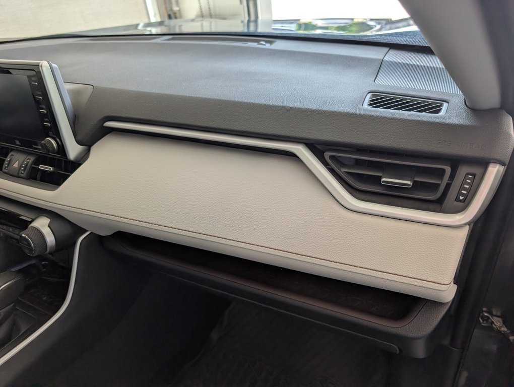 Toyota RAV4 Limited AWD, CUIT, TOIT, 2021 à Magog, Québec - 7 - w1024h768px