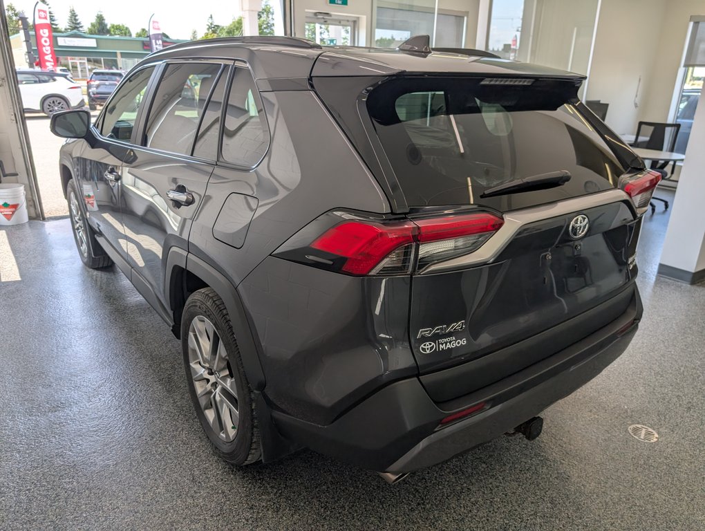 Toyota RAV4 Limited AWD, CUIT, TOIT, 2021 à Magog, Québec - 4 - w1024h768px