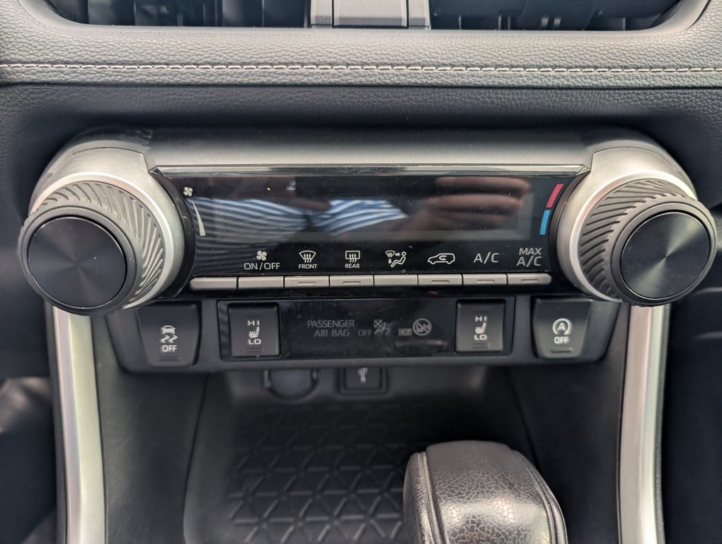 2021 Toyota RAV4 LE AWD, in Magog, Quebec - 16 - w1024h768px