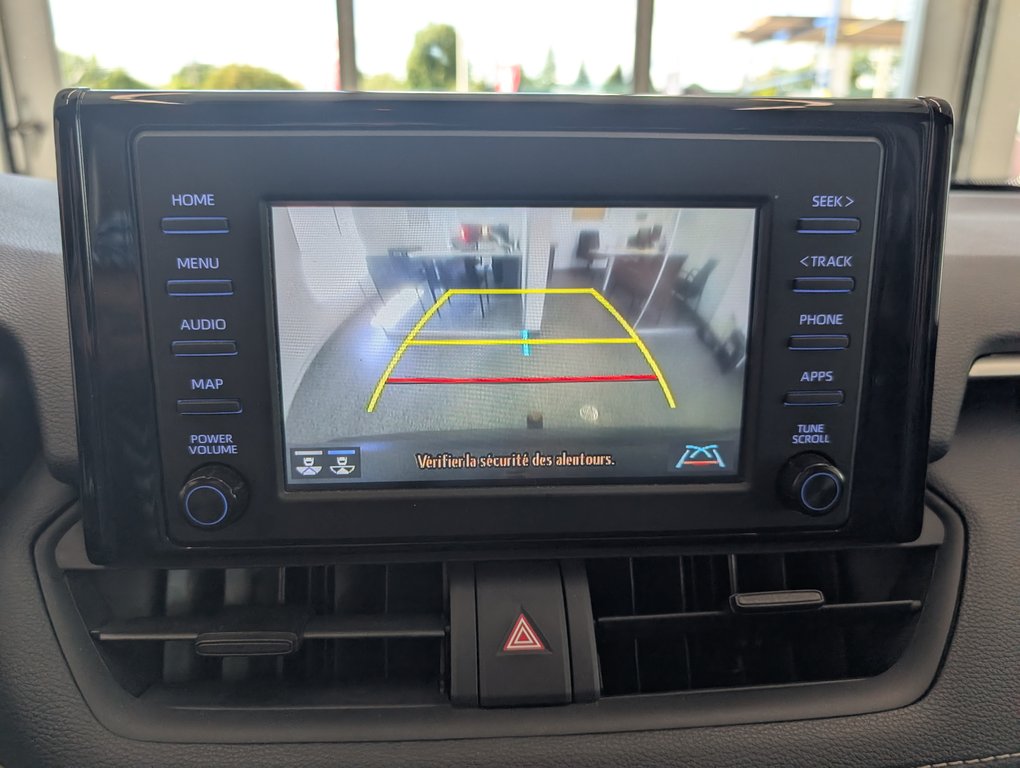 2021 Toyota RAV4 LE AWD, in Magog, Quebec - 19 - w1024h768px