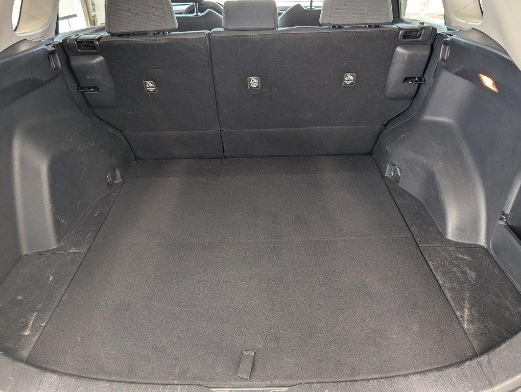 2021 Toyota RAV4 LE AWD, in Magog, Quebec - 6 - w1024h768px