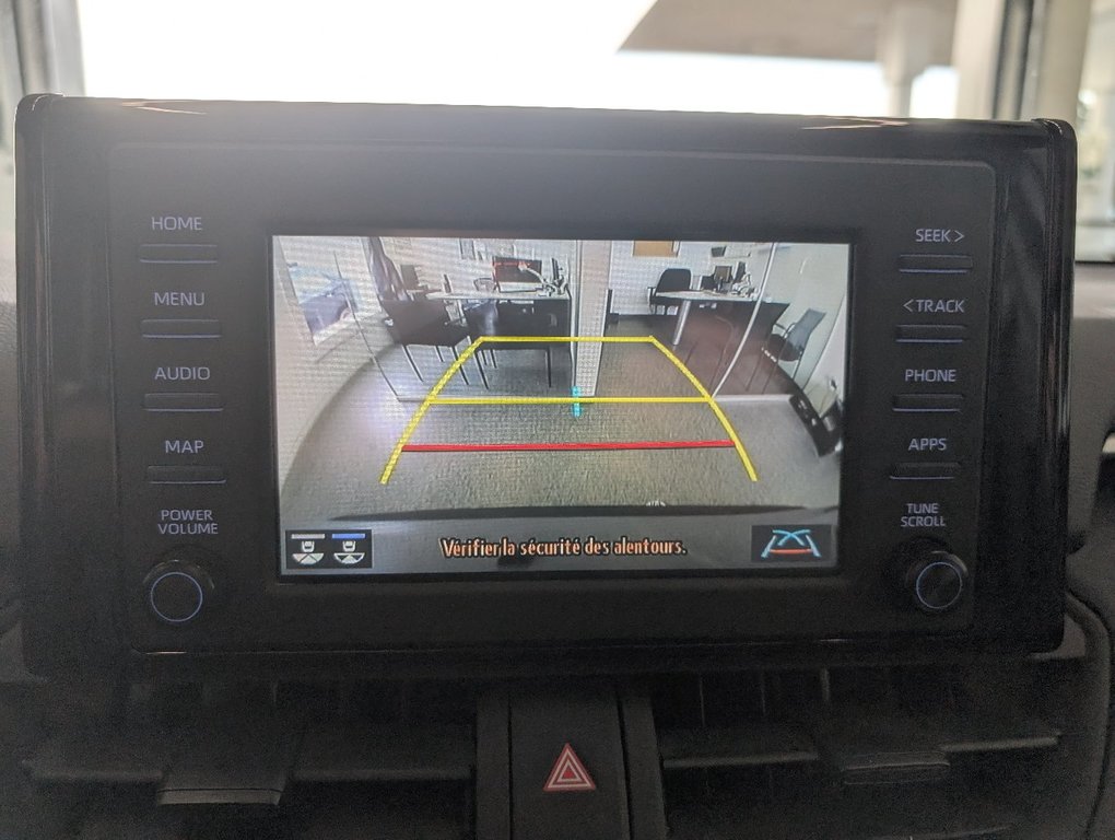 2022 Toyota RAV4 LE AWD, GARANTIE JUSQU EN 2026, in Magog, Quebec - 17 - w1024h768px