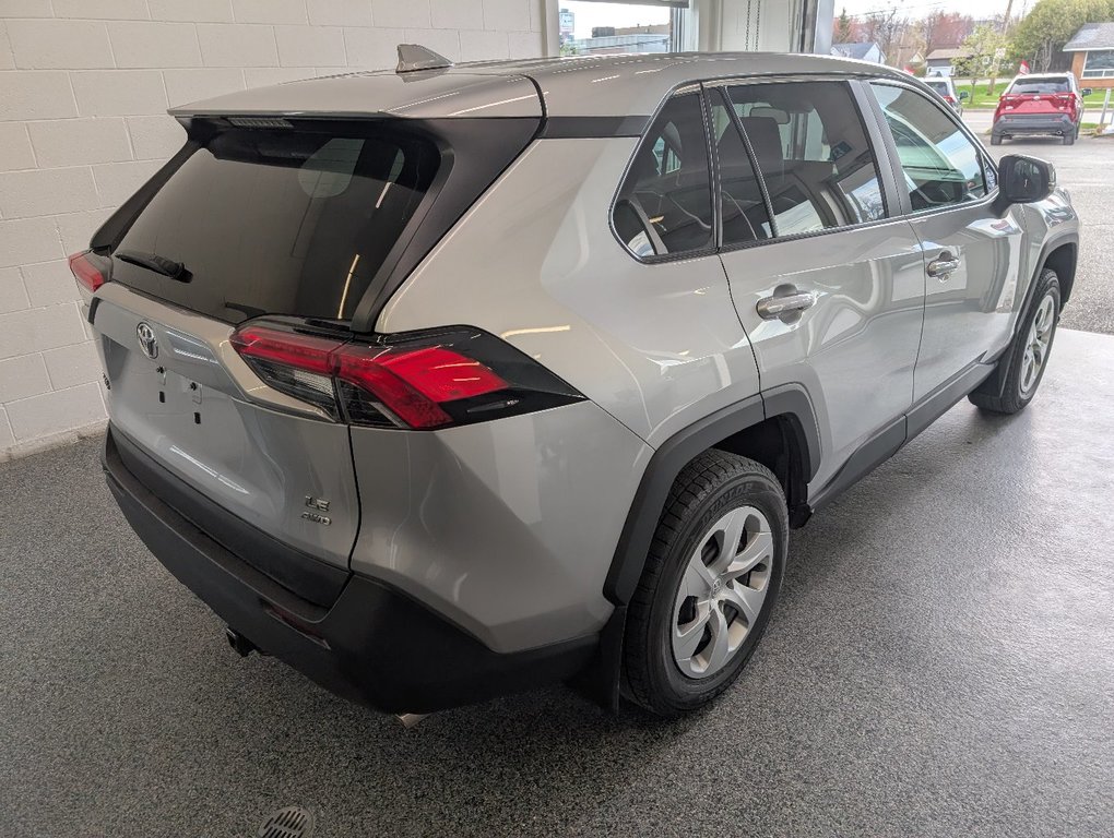2022 Toyota RAV4 LE AWD, GARANTIE JUSQU EN 2026, in Magog, Quebec - 3 - w1024h768px
