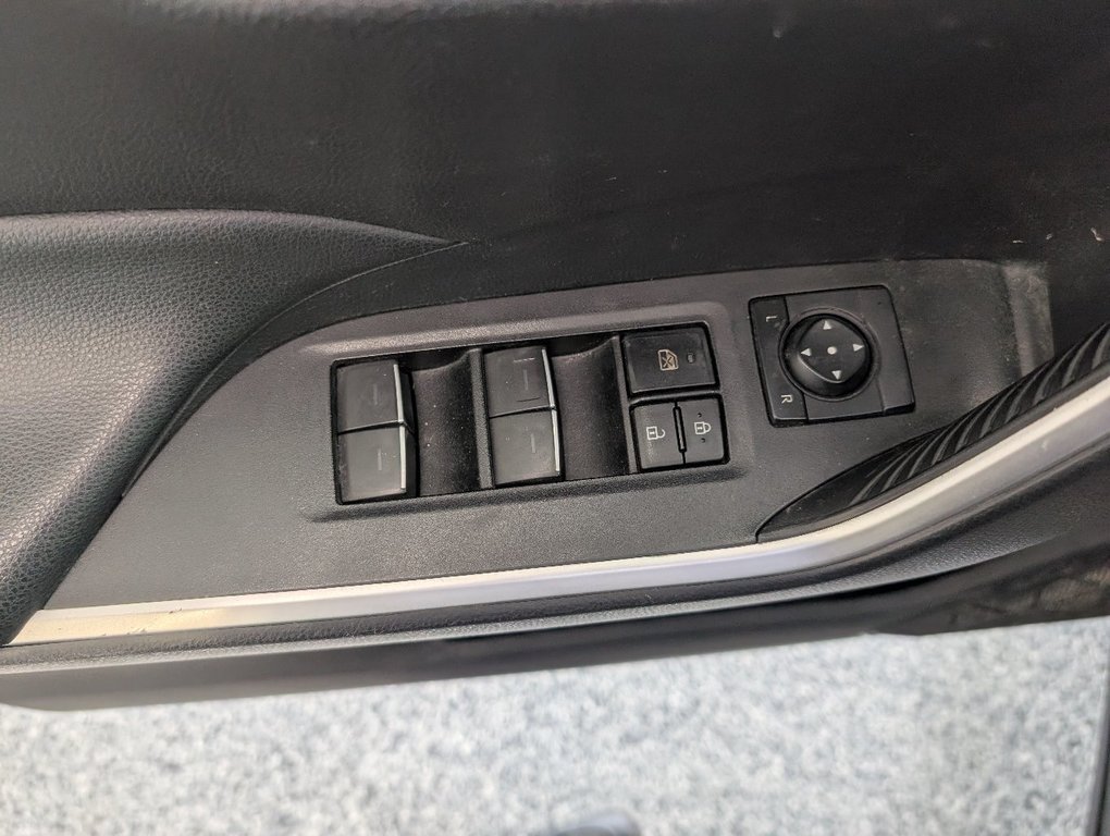 Toyota RAV4 XLE AWD 2022 à Magog, Québec - 14 - w1024h768px