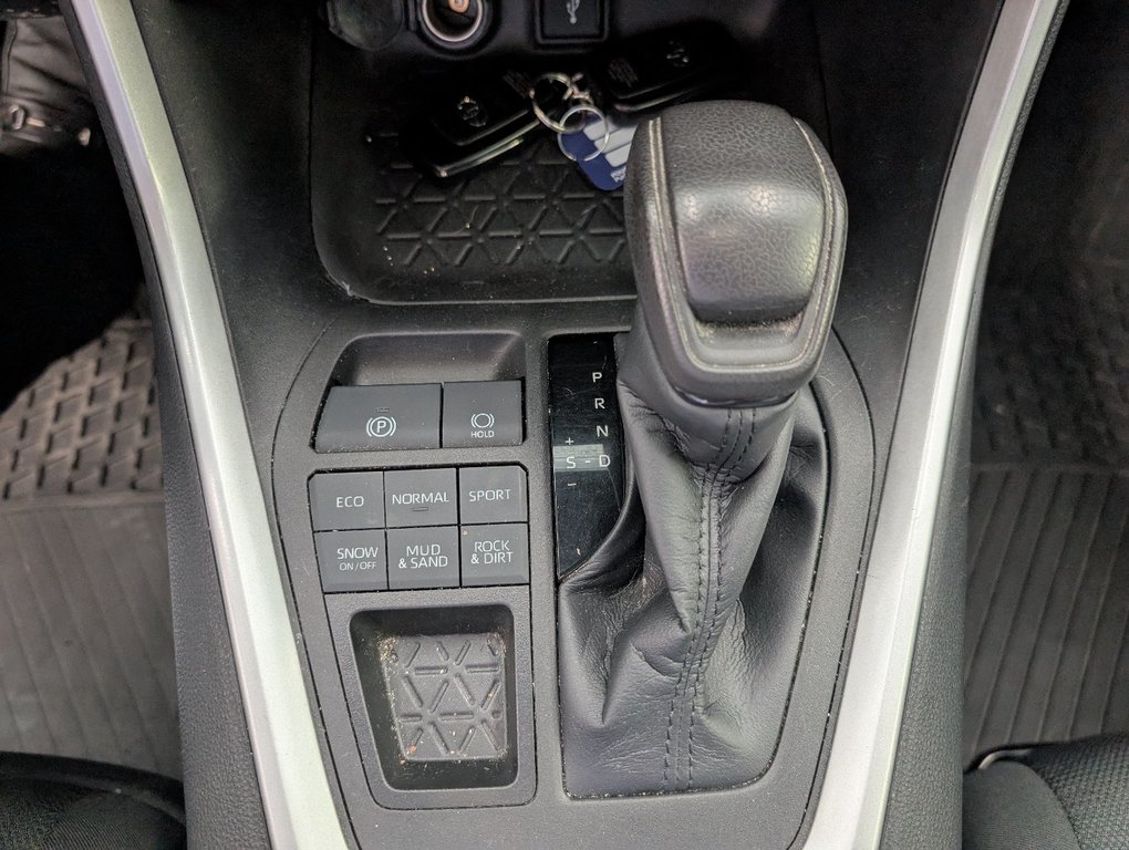 Toyota RAV4 XLE AWD 2022 à Magog, Québec - 16 - w1024h768px