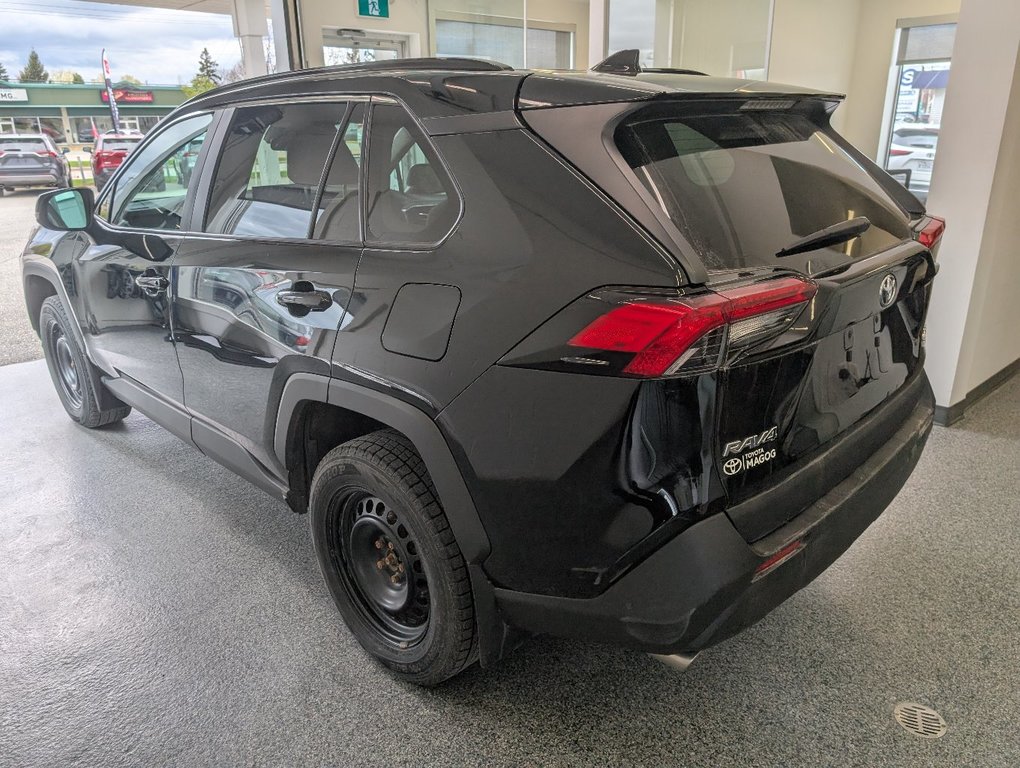 Toyota RAV4 XLE AWD 2022 à Magog, Québec - 5 - w1024h768px