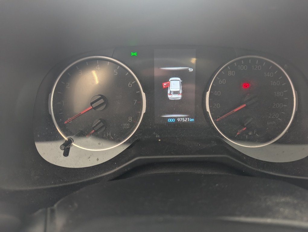 Toyota RAV4 XLE AWD 2022 à Magog, Québec - 21 - w1024h768px
