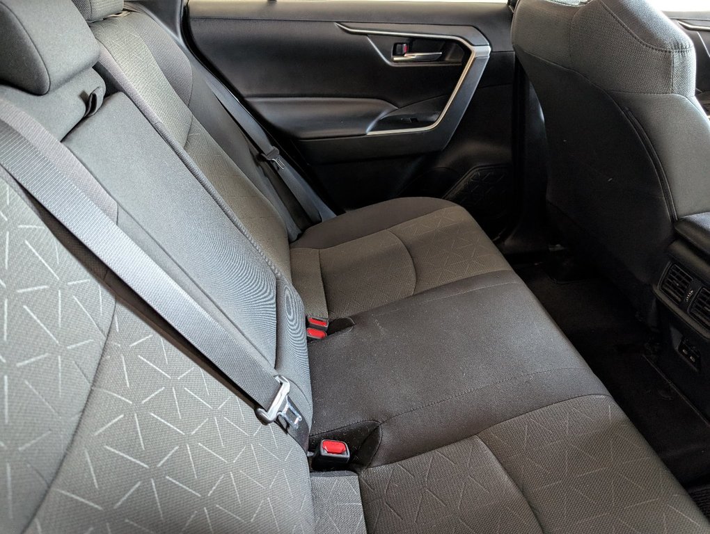 Toyota RAV4 XLE AWD. TOIT, MAGS 2022 à Magog, Québec - 8 - w1024h768px