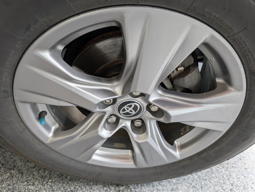 Toyota RAV4 XLE AWD. TOIT, MAGS 2022 à Magog, Québec - 24 - w1024h768px