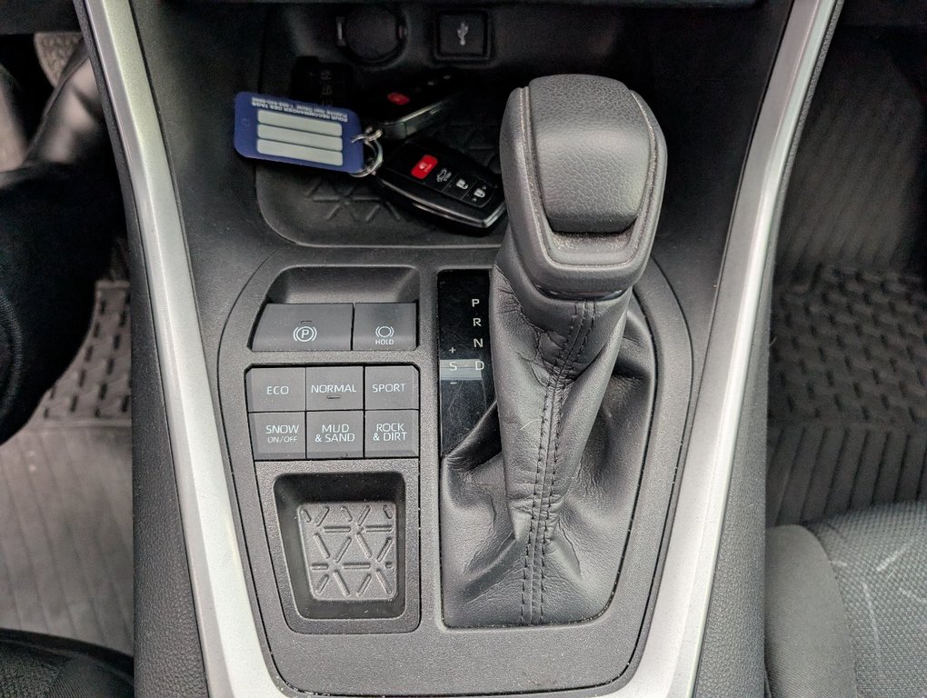 Toyota RAV4 XLE AWD. TOIT, MAGS 2022 à Magog, Québec - 17 - w1024h768px