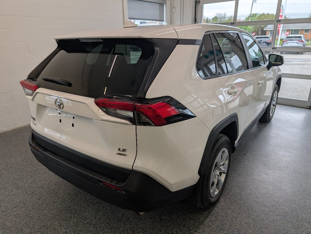 Toyota RAV4 LE AWD, GARANTIE JUSQU EN 2026, 2022 à Magog, Québec - 3 - w1024h768px