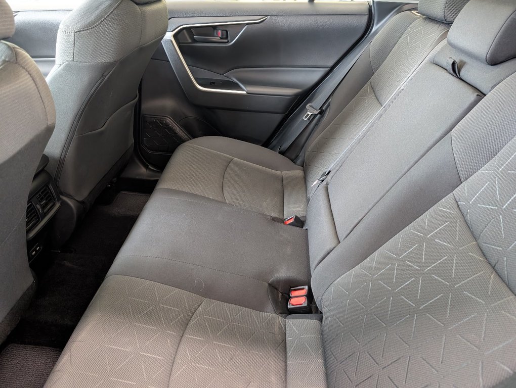 Toyota RAV4 LE AWD, GARANTIE JUSQU EN 2026, 2022 à Magog, Québec - 11 - w1024h768px