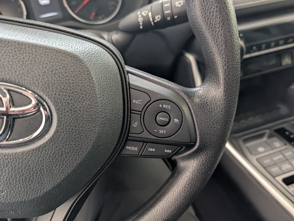 Toyota RAV4 LE AWD, GARANTIE JUSQU EN 2026, 2022 à Magog, Québec - 19 - w1024h768px