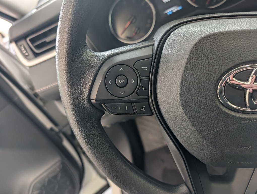 Toyota RAV4 LE AWD, GARANTIE JUSQU EN 2026, 2022 à Magog, Québec - 18 - w1024h768px