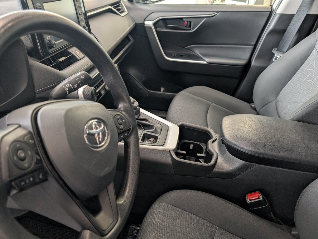 Toyota RAV4 LE AWD, GARANTIE JUSQU EN 2026, 2022 à Magog, Québec - 12 - w1024h768px