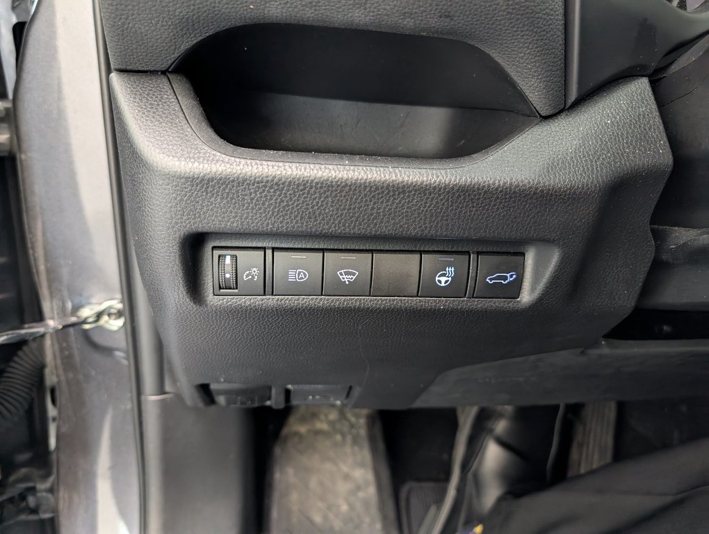 Toyota RAV4 XLE PREMIUM AWD, GARANTIE JUSQU EN 2026, 2022 à Magog, Québec - 24 - w1024h768px