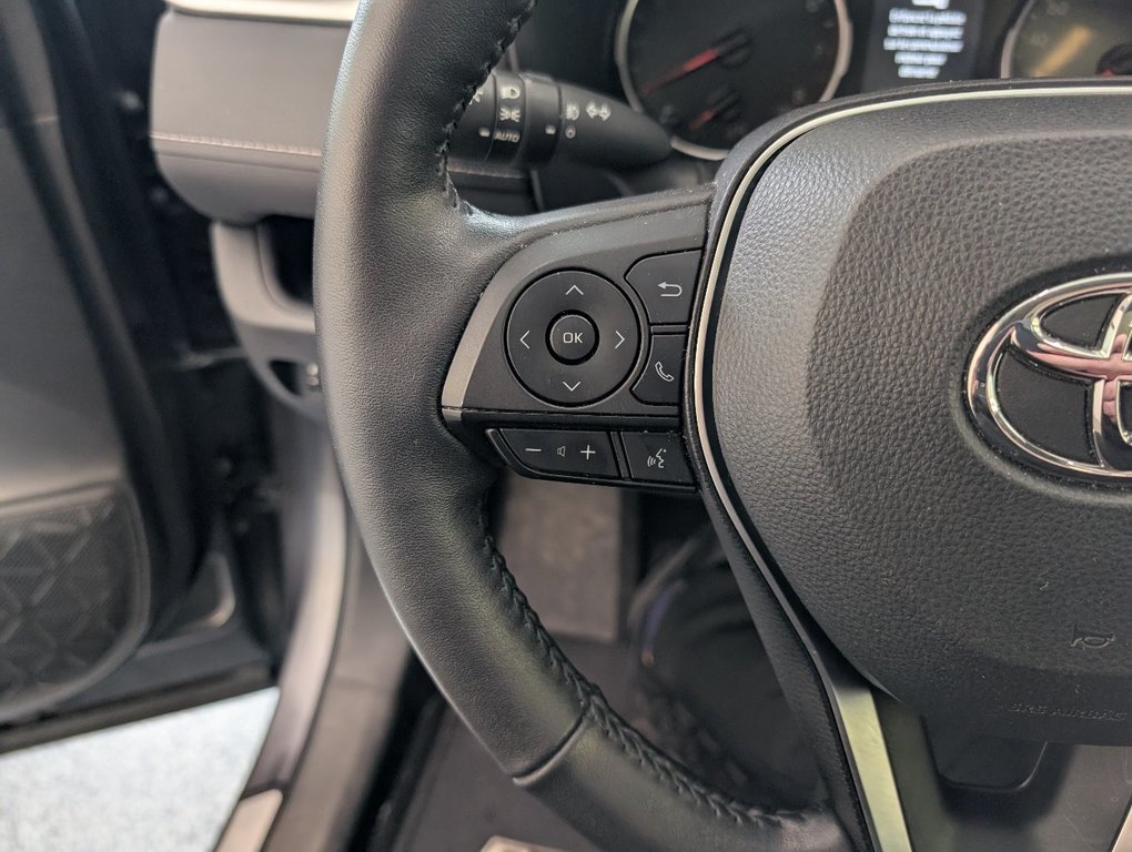 Toyota RAV4 XLE PREMIUM AWD, GARANTIE JUSQU EN 2026, 2022 à Magog, Québec - 20 - w1024h768px