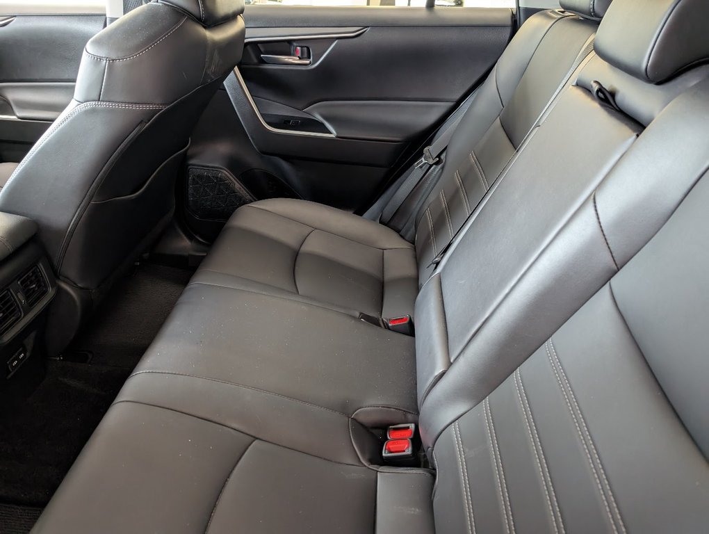 Toyota RAV4 XLE PREMIUM AWD, GARANTIE JUSQU EN 2026, 2022 à Magog, Québec - 11 - w1024h768px