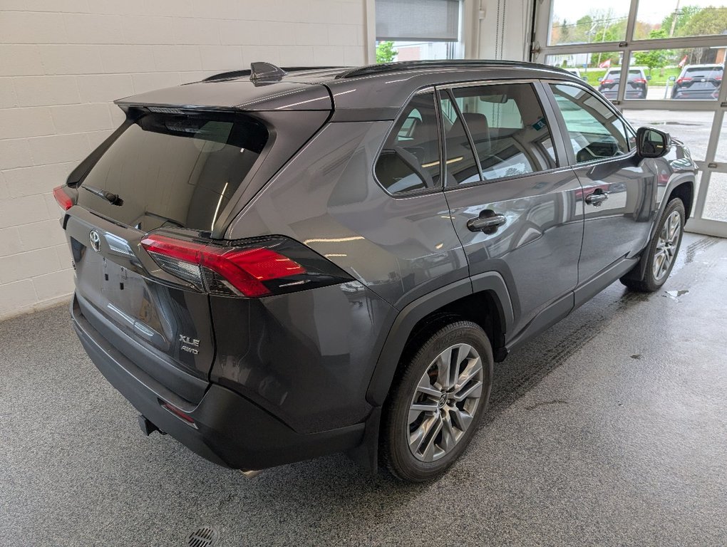 Toyota RAV4 XLE PREMIUM AWD, GARANTIE JUSQU EN 2026, 2022 à Magog, Québec - 3 - w1024h768px