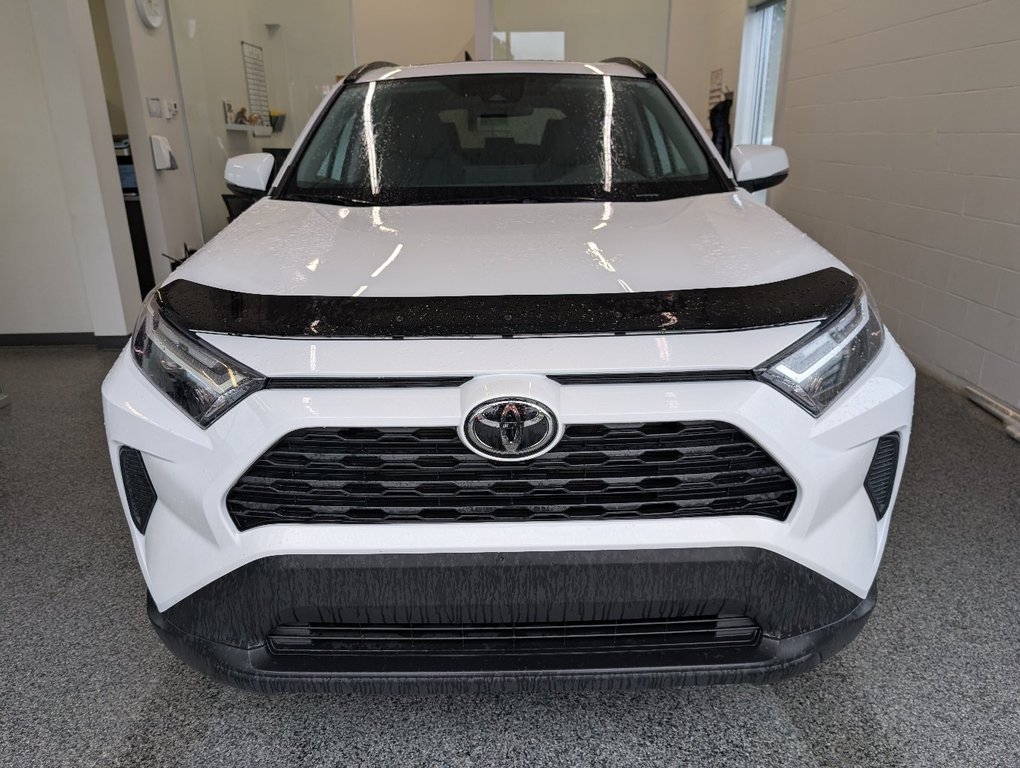 2022 Toyota RAV4 XLE AWD, TOIT, MAGS, in Magog, Quebec - 6 - w1024h768px