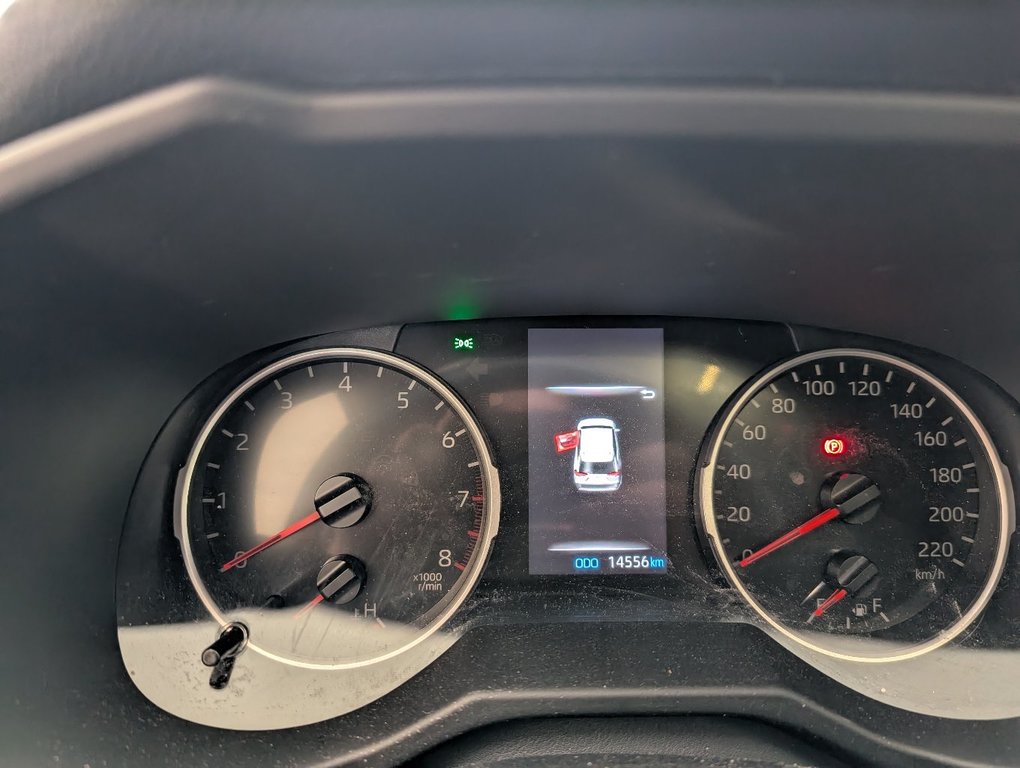 2022 Toyota RAV4 XLE AWD, TOIT, MAGS, in Magog, Quebec - 22 - w1024h768px