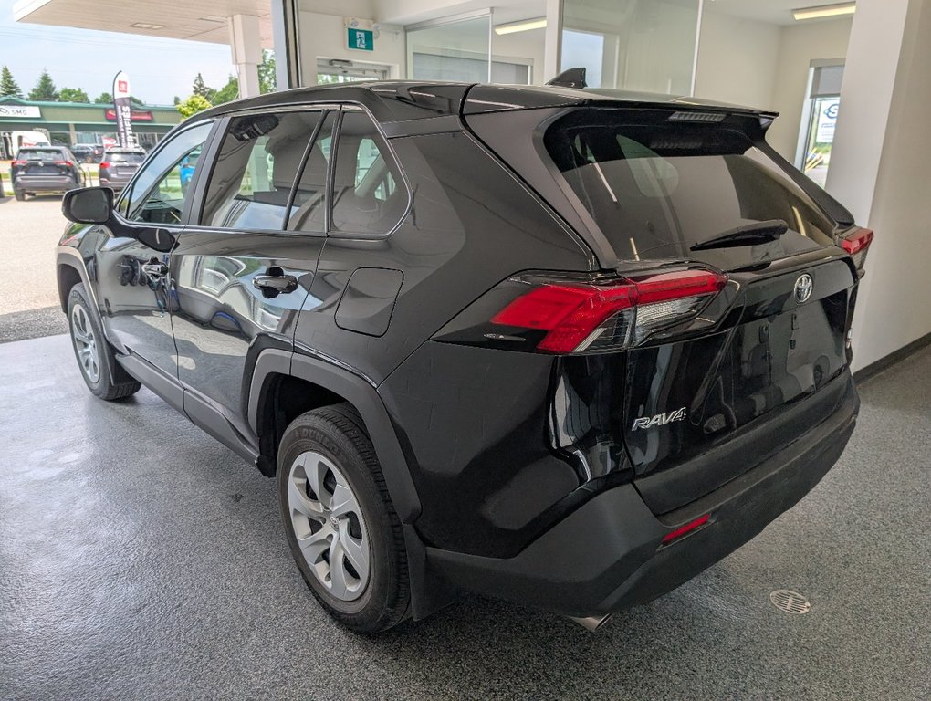 2022 Toyota RAV4 LE AWD, GARANTIE JUSQU EN 2026, in Magog, Quebec - 5 - w1024h768px