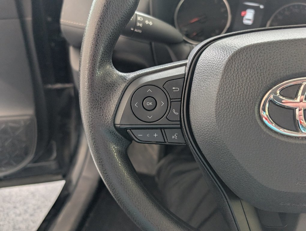 2022 Toyota RAV4 LE AWD, GARANTIE JUSQU EN 2026, in Magog, Quebec - 19 - w1024h768px