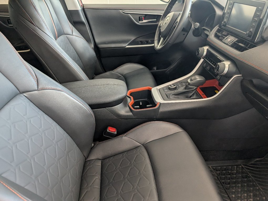 Toyota RAV4 Trail AWD, GARANTIE JUSQU EN 2026, 2022 à Magog, Québec - 9 - w1024h768px