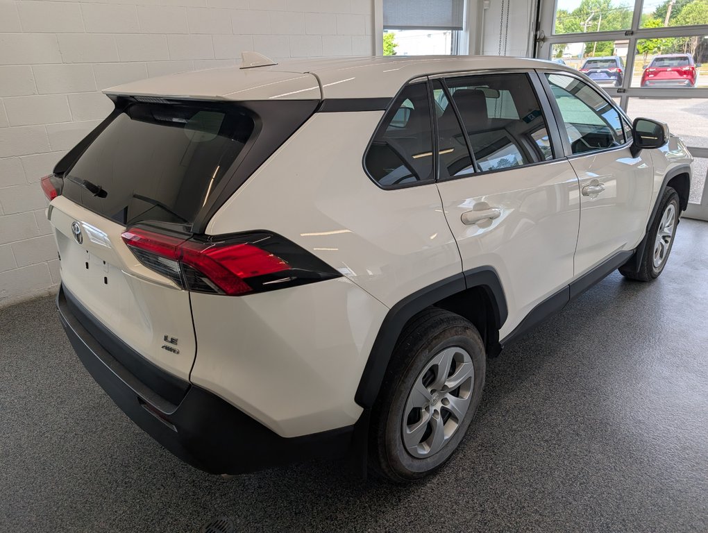 2022 Toyota RAV4 LE AWD, GARANTIE JUSQU EN 2026, in Magog, Quebec - 3 - w1024h768px