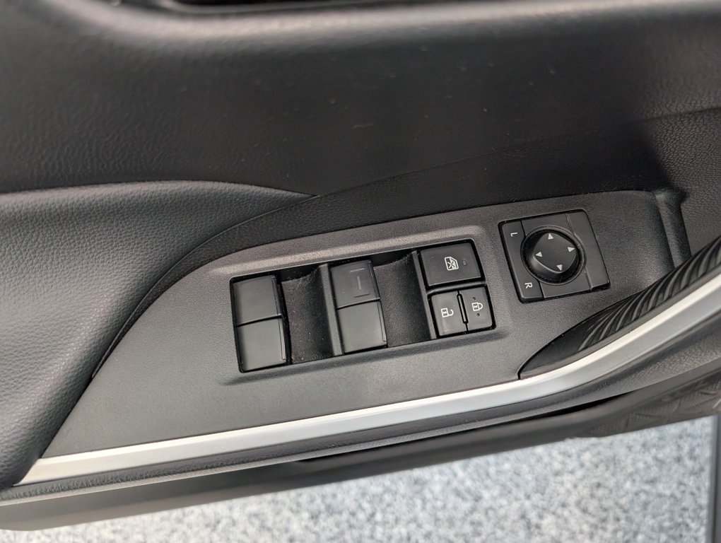 2022 Toyota RAV4 LE AWD, GARANTIE JUSQU EN 2026, in Magog, Quebec - 13 - w1024h768px