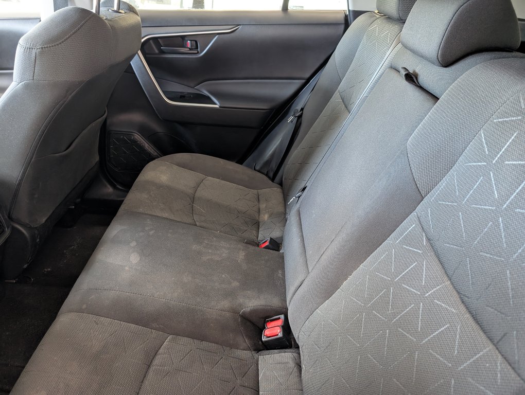 2022 Toyota RAV4 LE AWD, GARANTIE JUSQU EN 2026, in Magog, Quebec - 10 - w1024h768px