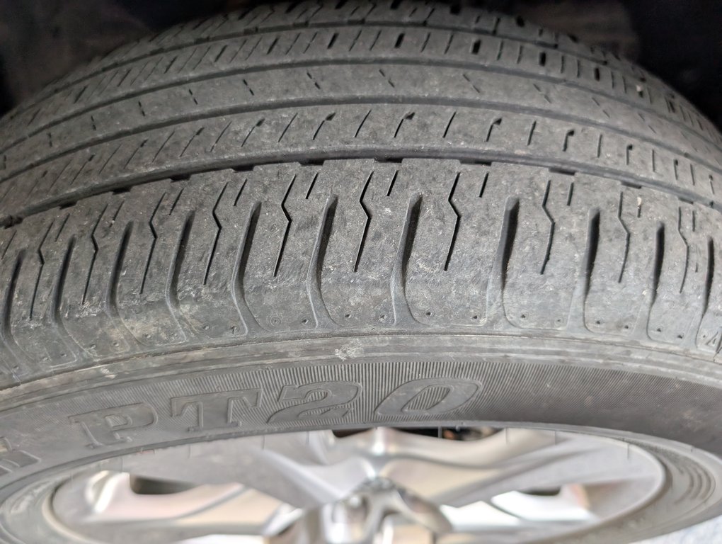 2022 Toyota RAV4 XLE AWD in Magog, Quebec - 24 - w1024h768px