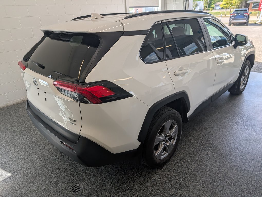 2022 Toyota RAV4 XLE AWD in Magog, Quebec - 3 - w1024h768px